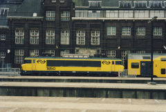 
NS 1850 at Amsterdam Central Station, April 2003